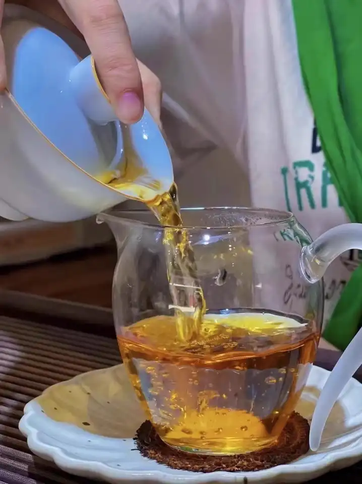 2003年易武老生普洱茶生茶饼357g普洱生茶十年以上普洱茶饼 普洱茶 BUASHOP普洱老茶