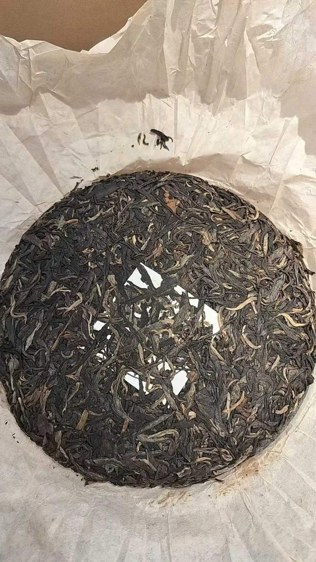 2010年兴海班章圆茶，生茶，云南纯干茶大件84片一件， 性价比超高，汤香水柔，有年份。 普洱茶 BUASHOP普洱老茶