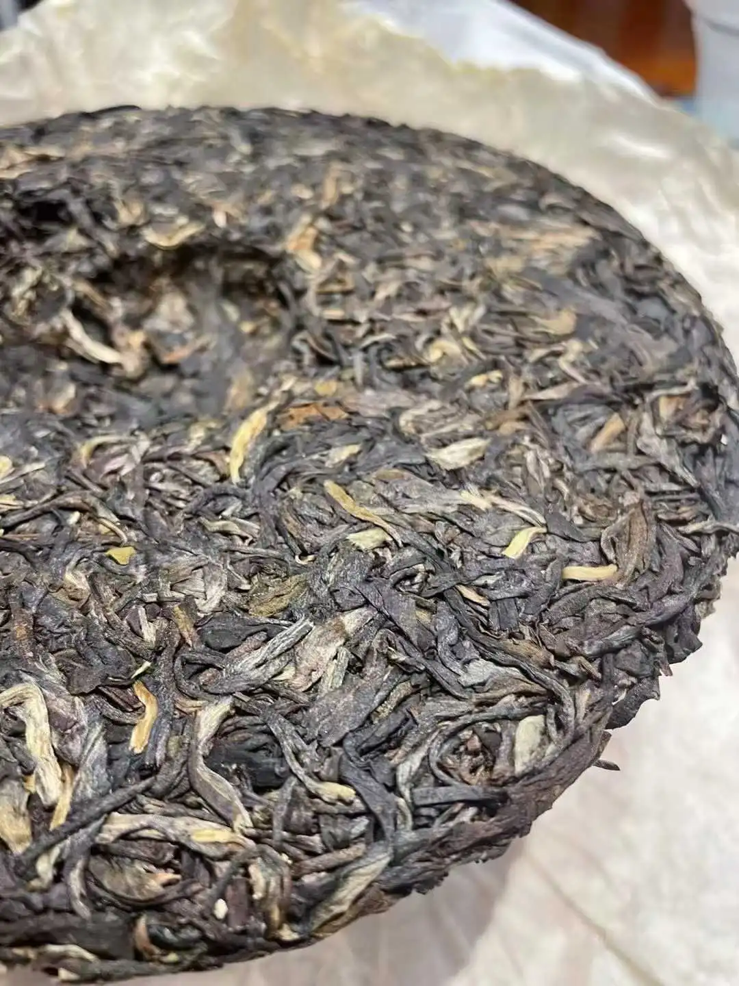 2010年兴海班章圆茶，生茶，云南纯干茶大件84片一件， 性价比超高，汤香水柔，有年份。 普洱茶 BUASHOP普洱老茶