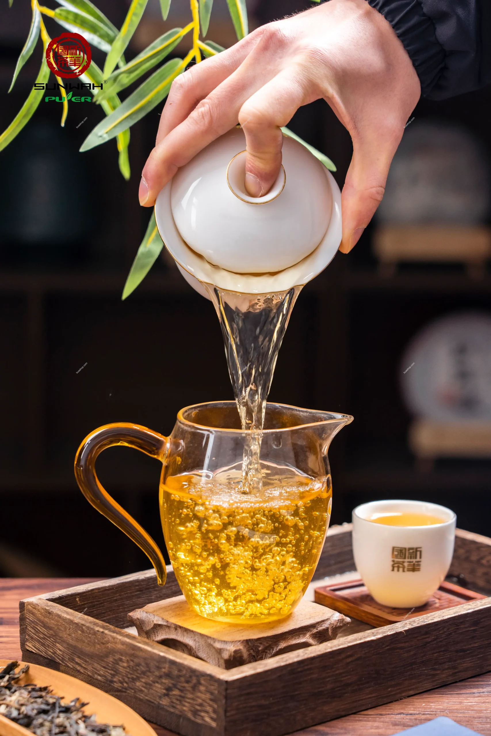 华普昌-2022年木刻时光礼盒茶-生茶-357克一饼 普洱茶 BUASHOP普洱老茶